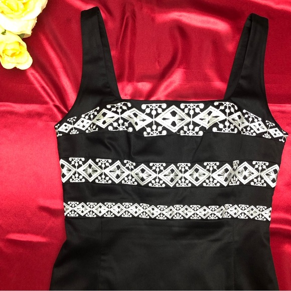 White House Black Market (WHBM) Black & White Embroidered Sheath Dress - Picture 10 of 11